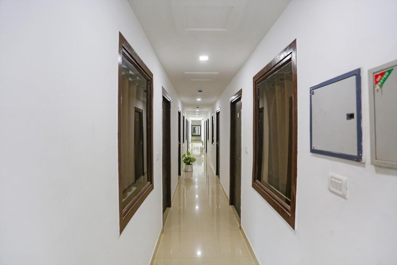 Fabhotel The Prasiddh Агра Екстер'єр фото